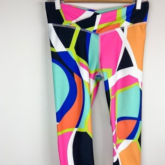 Fabletics Winn Powerhold Cropped Leggings - Picture 3 of 7